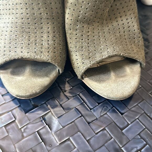 Jessica Simpson Olive Green Suede Booties - Picture 4 of 8